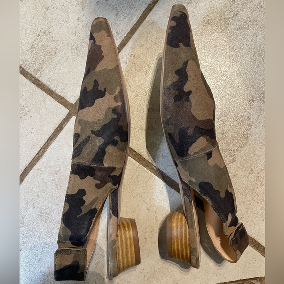 Anthropologie Silent D Camo Sling Back Pointed Toe Low Block Heel Sandals - Picture 2 of 8